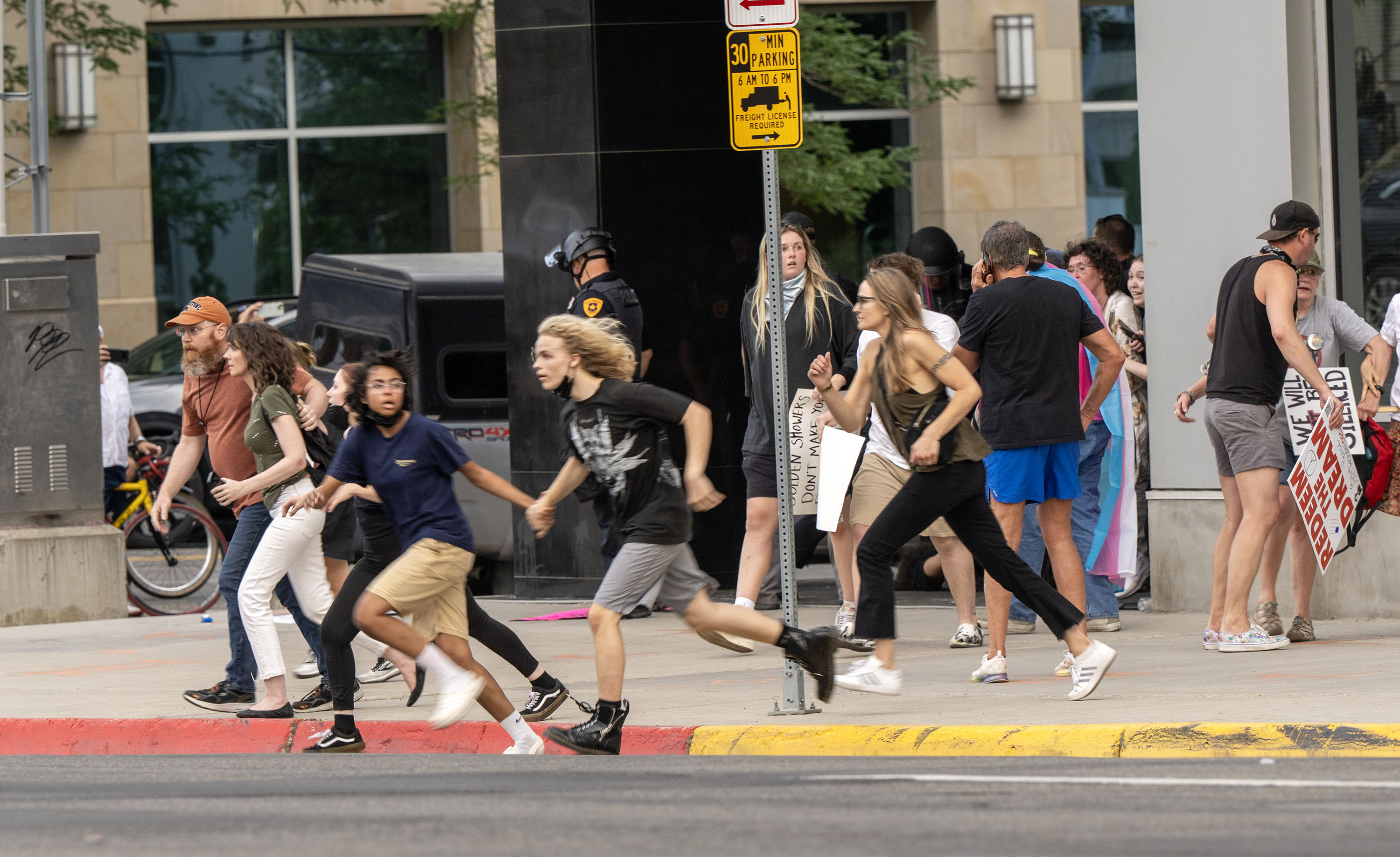 State warned No Kings organizers 'months ago' against having armed 'peacekeepers,' Cox says